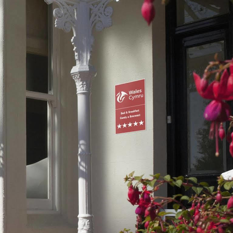 Escape Boutique B&B Llandudno Esterno foto